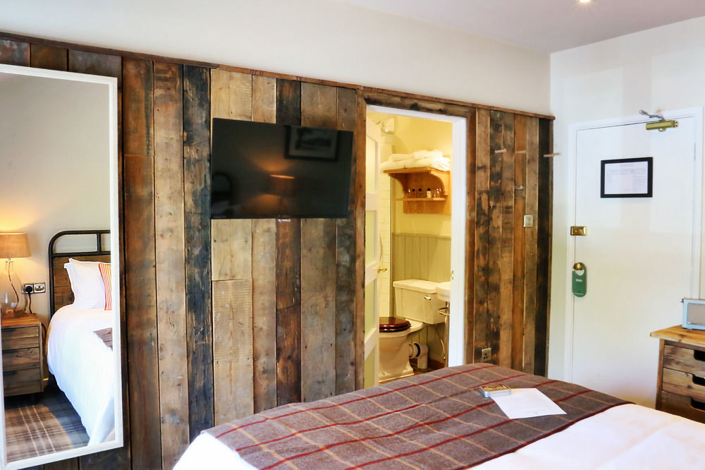 The White Hart Hotel สต็อคบริดจ์ ภายนอก รูปภาพ