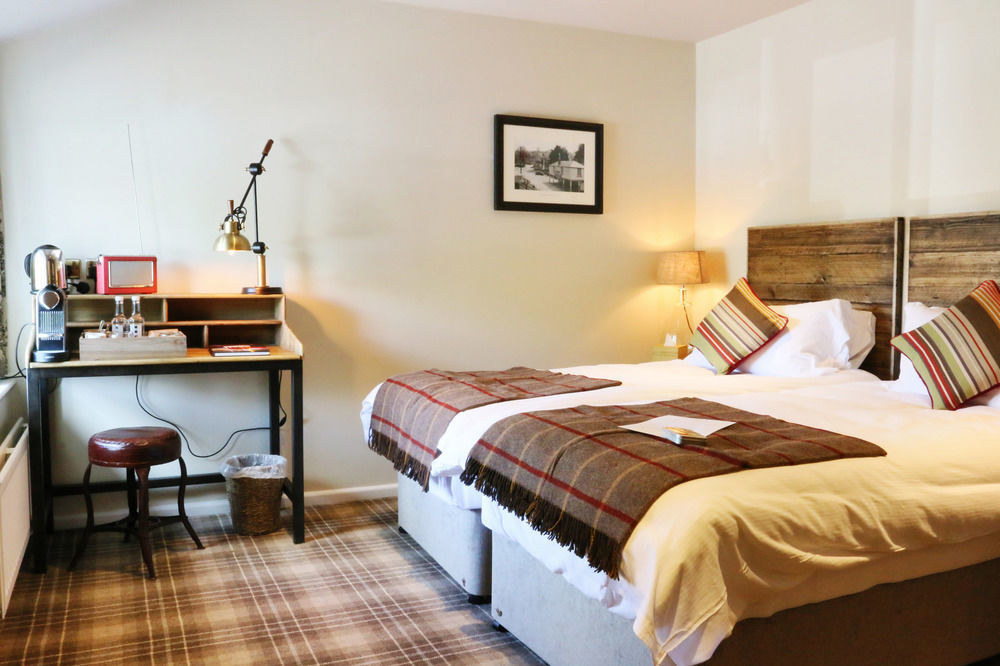 The White Hart Hotel สต็อคบริดจ์ ภายนอก รูปภาพ