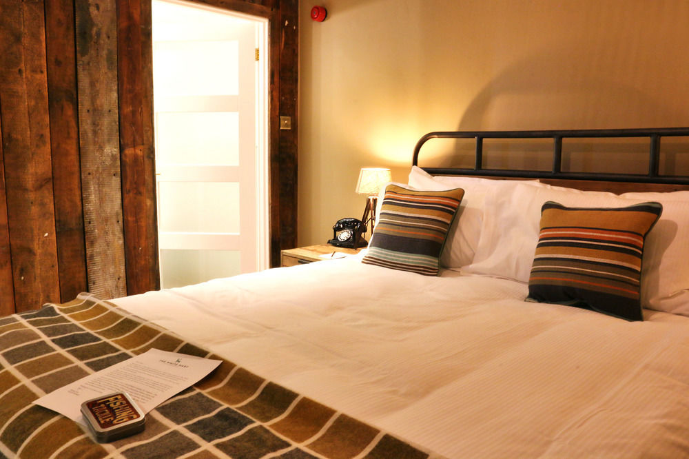 The White Hart Hotel สต็อคบริดจ์ ภายนอก รูปภาพ