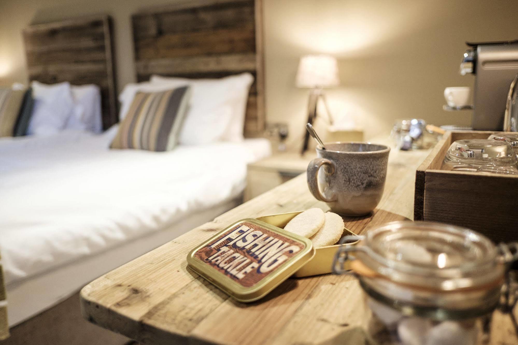 The White Hart Hotel สต็อคบริดจ์ ภายนอก รูปภาพ